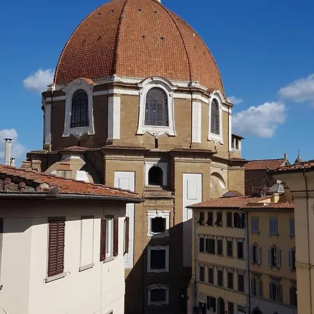 Apartament Madonna Luxury 3 Bedrooms Florencja